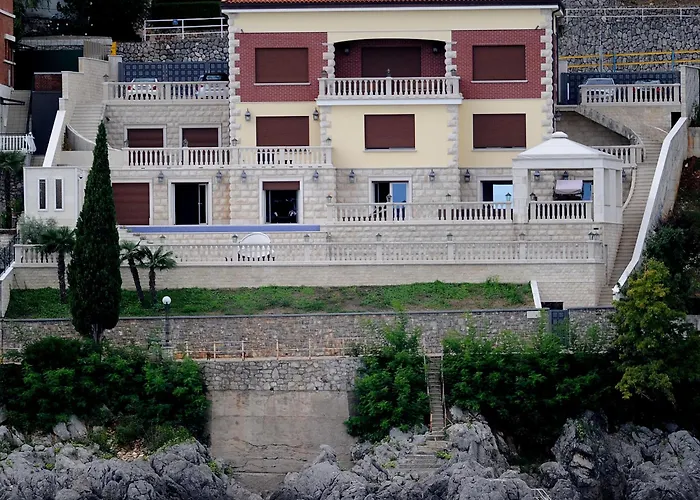 Apartamento Isabella - Luxury With Style Right Next To The Beach, Private Pool And Sea View