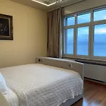 アパート Isabella - Luxury With Style Right Next To The Beach, Private Pool And Sea View オパティヤ
