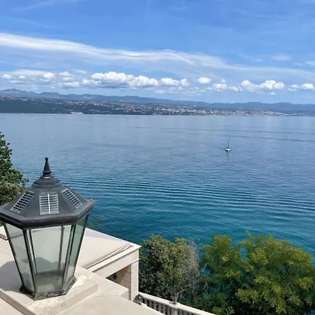 Apartmán Isabella - Luxury With Style Right Next To The Beach, Private Pool And Sea View Opatija