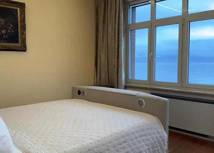 Apartamento Isabella - Luxury With Style Right Next To The Beach, Private Pool And Sea View Opatija